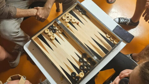 Mešano na žaru – športna edicija (večer ping ponga, ročnega fuzbala, kvačk in namiznih iger)