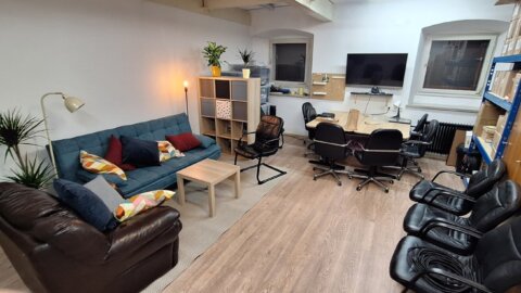 Mladinski center youngCaritas